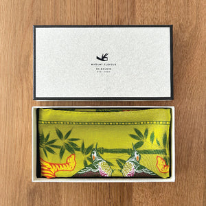 Madame's Lemongrass Lime & Ginger Loose Leaf & Scarf Gift set